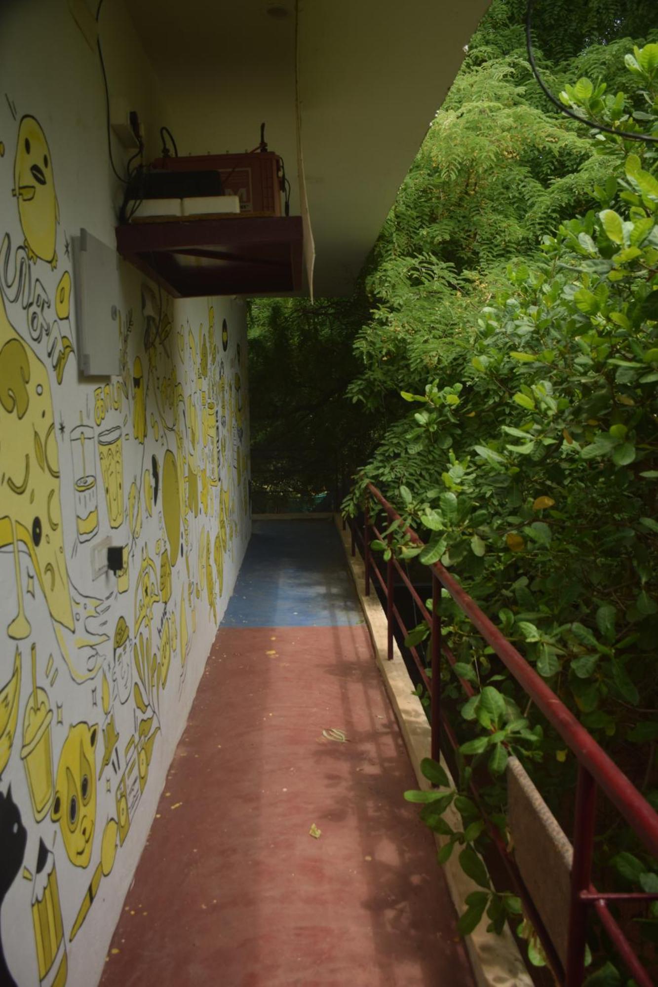 Hotel Travellers Crib Auroville Esterno foto